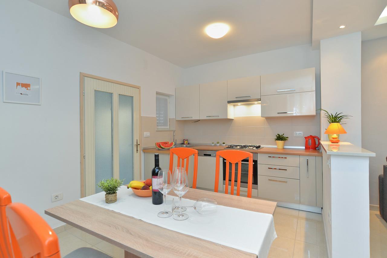 Apartments Olivera 1726 プーラ エクステリア 写真